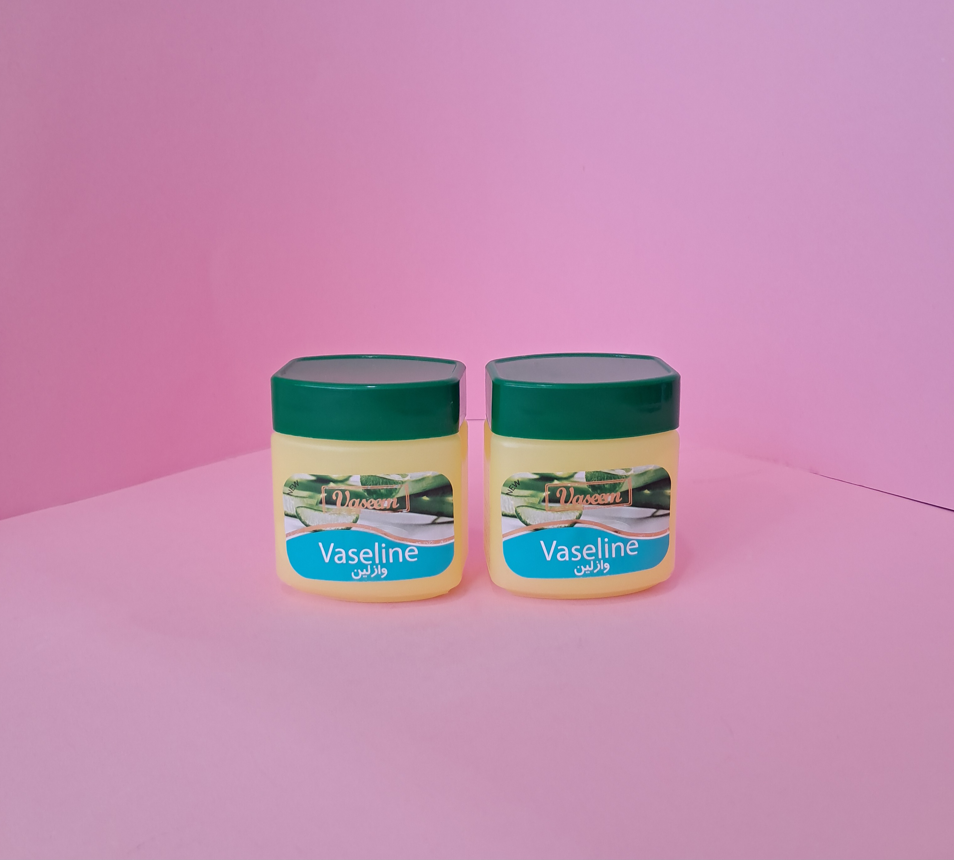 وازلین وسیم (125ml)معطر، حاوی آلانتوئین و ویتامین E